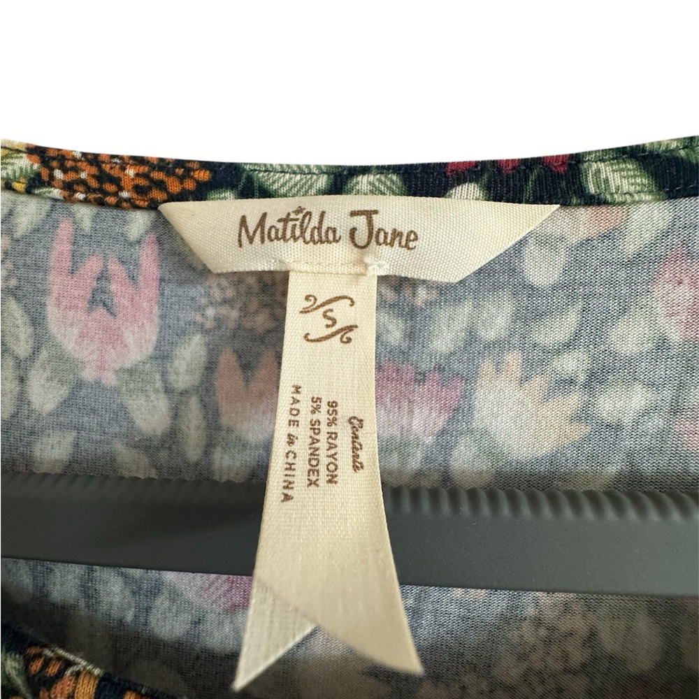 Matilda Jane Floral Design Long Sleeve Tunic Size S, p2p 20”,  L 30.5”, Slv 25” - Picture 4 of 6